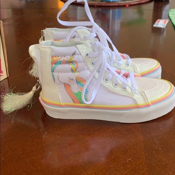 COPY - Girl’s Hightop Vans - Picture 2 of 5